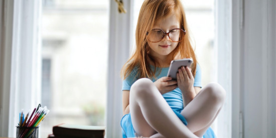 Orangtua Perlu Ikut Menjaga Jejak Digital Anak
